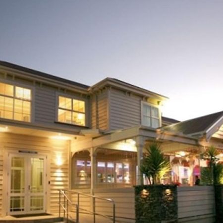 Tuakau Hotel Exteriör bild