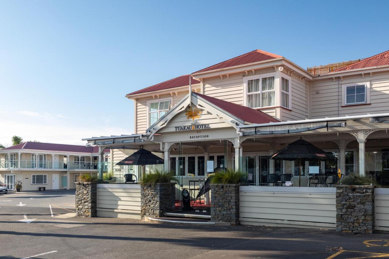 Tuakau Hotel Exteriör bild