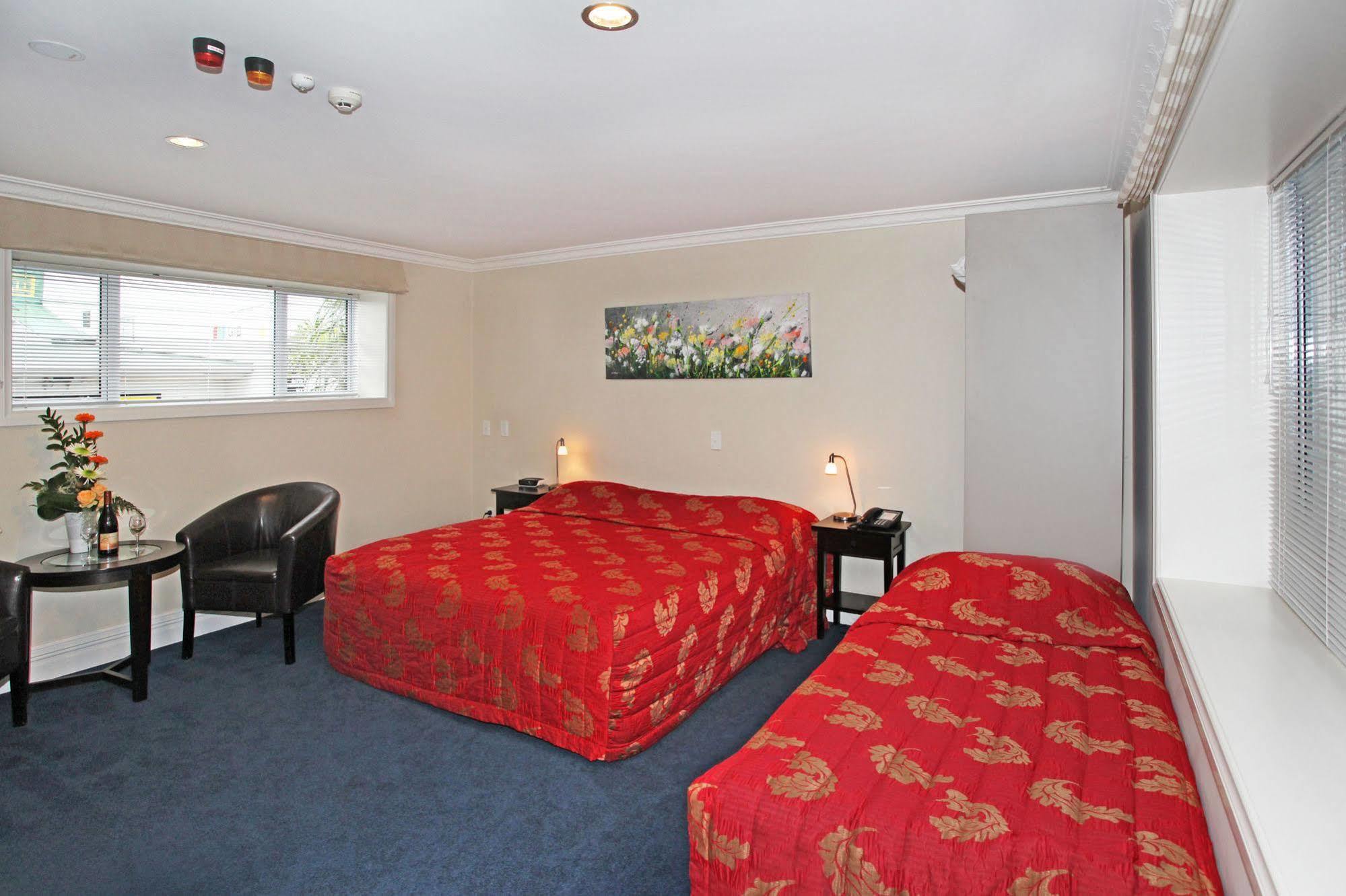 Tuakau Hotel Exteriör bild